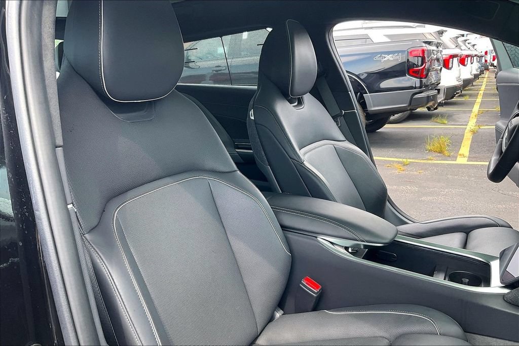 Used 2023 Lucid Air Touring AWD/4WD image 6
