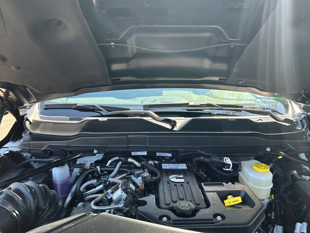 New 2026 RAM 2500 Laramie AWD/4WD image 10
