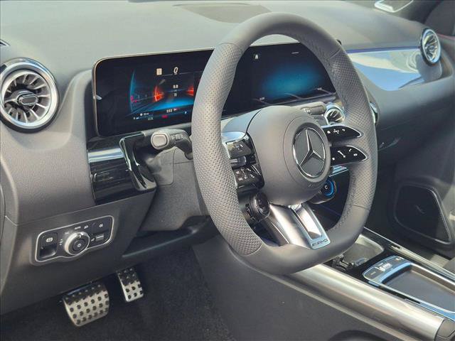New 2026 Mercedes-Benz GLA 35 AMG 4MATIC image 3