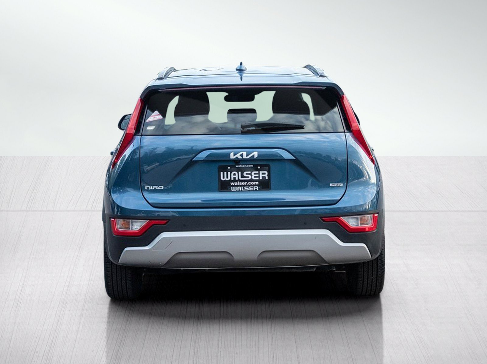 Used 2023 Kia Niro EX w/ EX Cold Weather Package FWD image 5