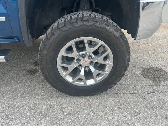 Used 2018 GMC Sierra 1500 SLT w/ Texas SLT Premium Package AWD/4WD image 2