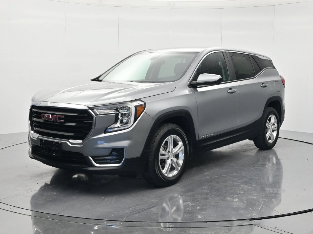 Used 2024 GMC Terrain SLE AWD/4WD image 1
