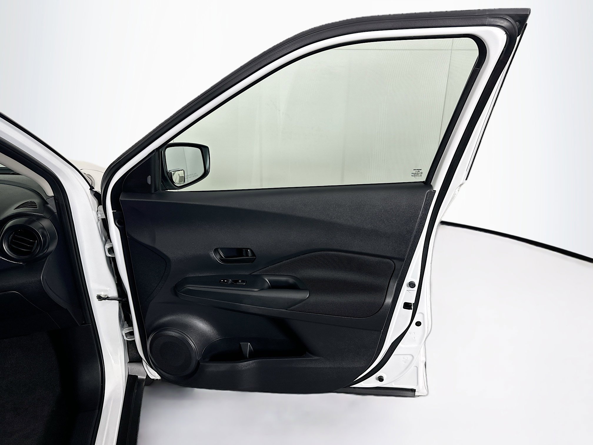 Used 2024 Nissan Kicks S image 29
