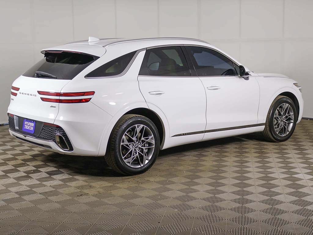 Used 2024 Genesis GV70 2.5T w/ Cargo Package AWD/4WD image 10