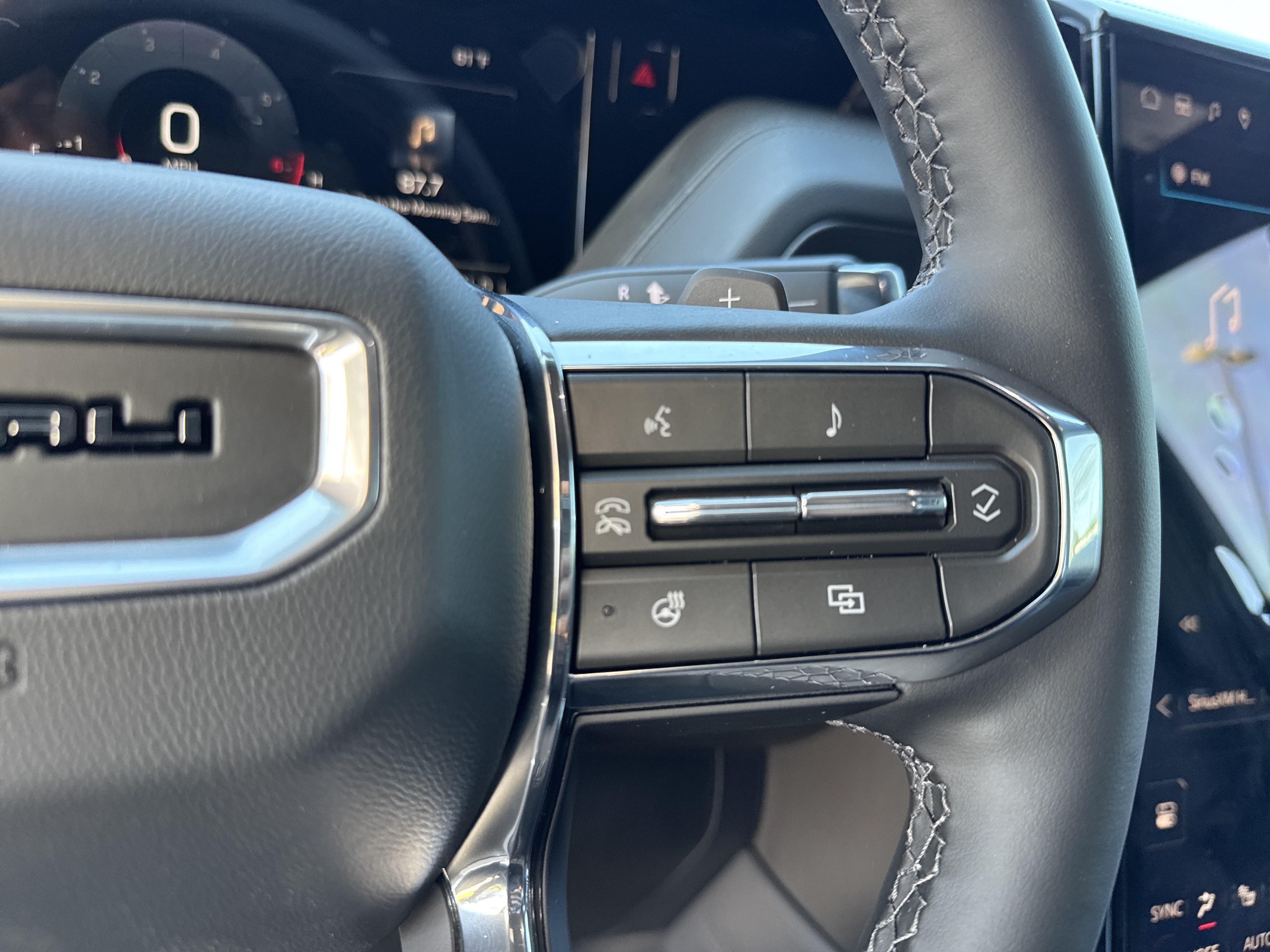 New 2026 GMC Yukon XL Denali w/ Sun & Power Step Package AWD/4WD image 20