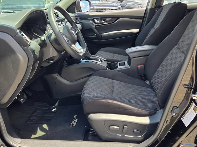 Used 2020 Nissan Rogue Sport SV AWD/4WD image 5