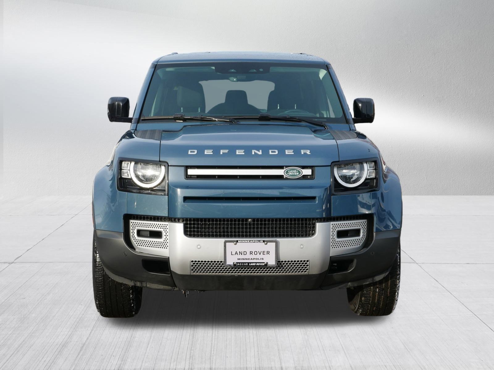 Used 2022 Land Rover Defender 110 image 2