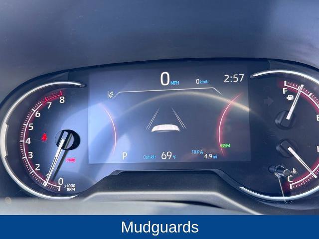 Used 2024 Toyota RAV4 XLE FWD image 15