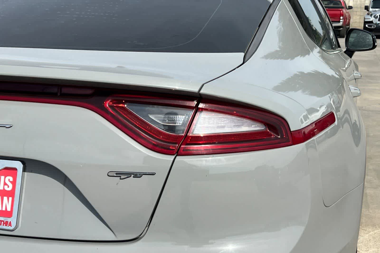 Used 2018 Kia Stinger GT1 image 13