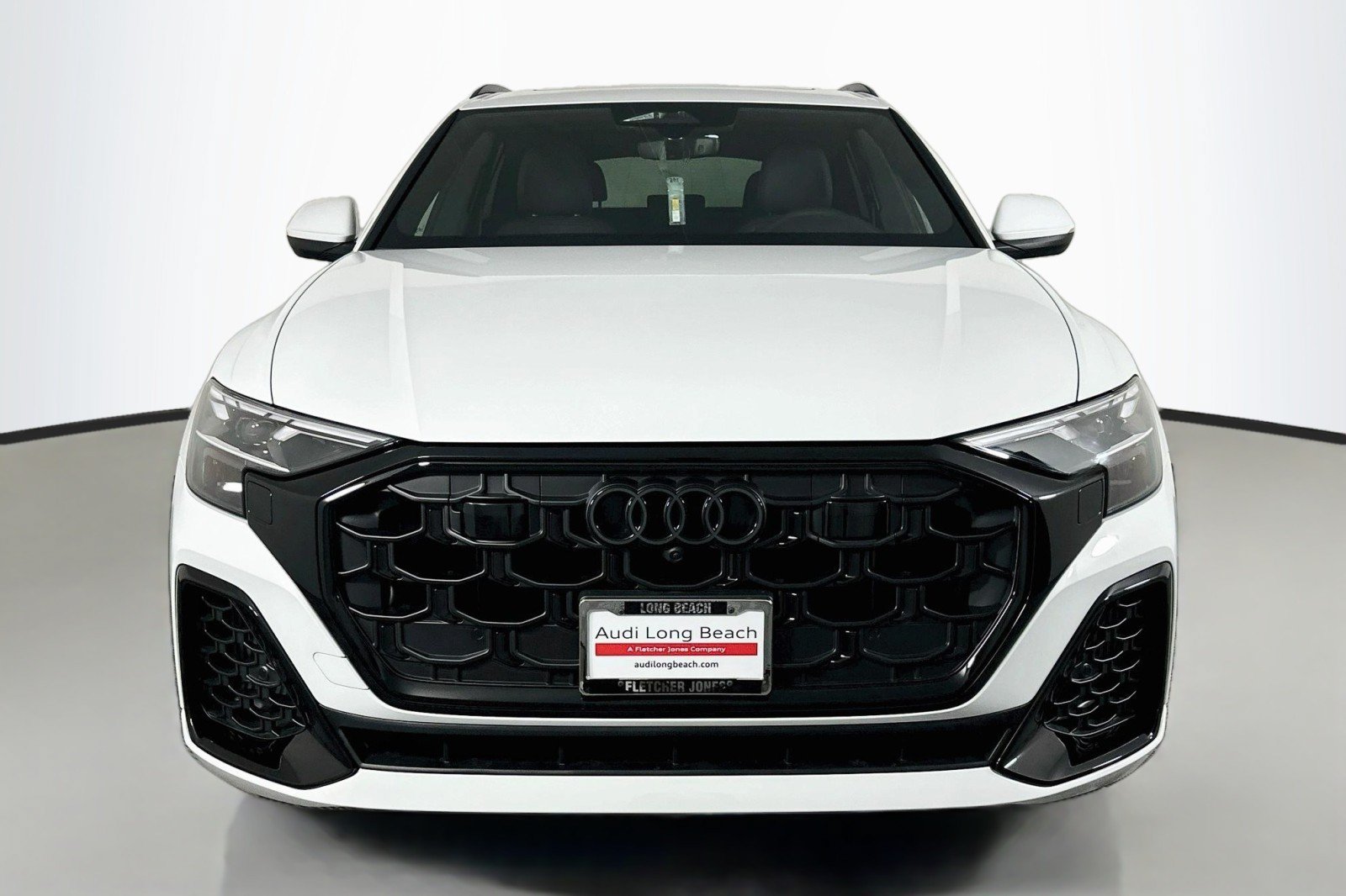 New 2027 Audi Q8 Premium Plus AWD/4WD image 2