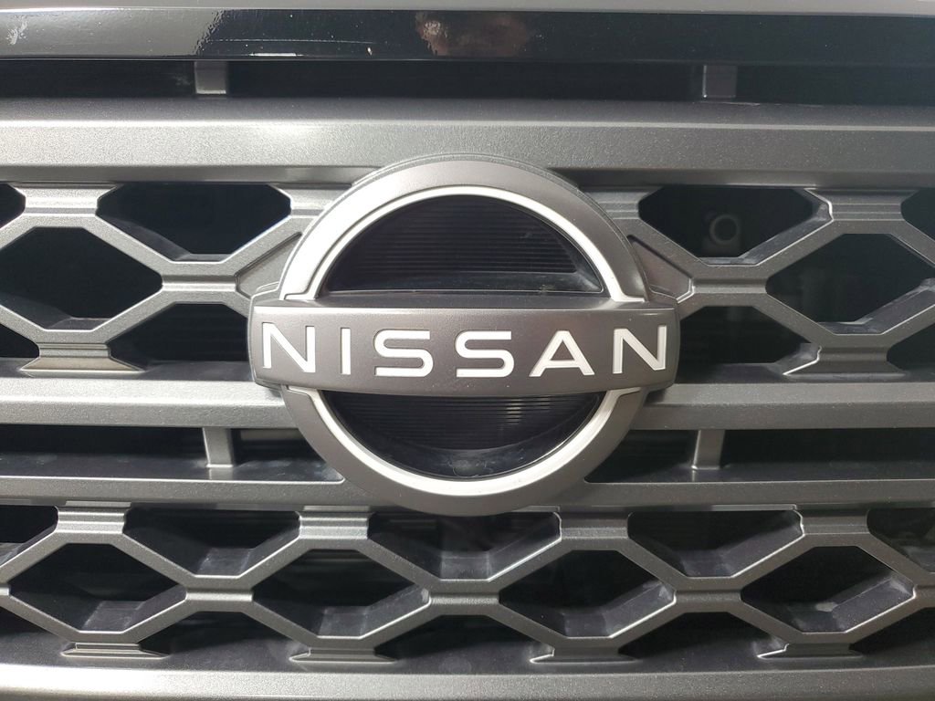 Used 2022 Nissan Frontier SV image 10