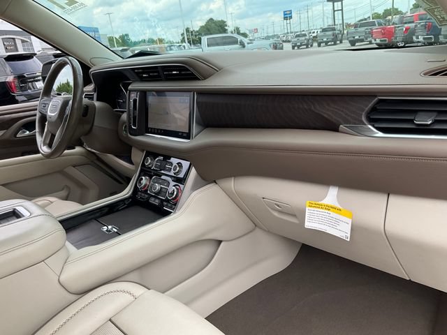 Used 2021 GMC Yukon XL Denali AWD/4WD image 25