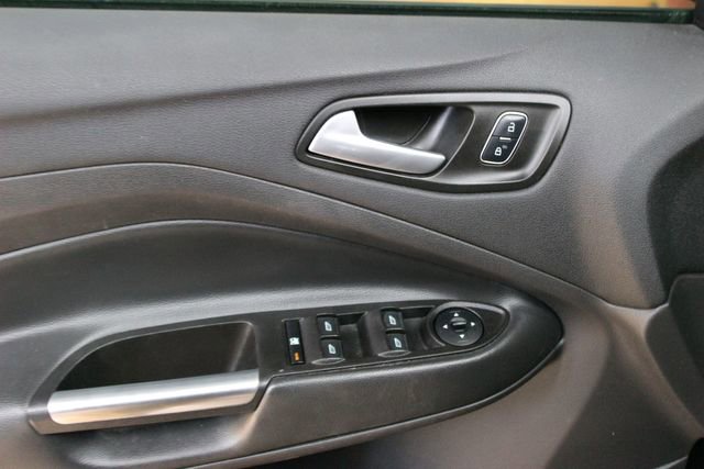 Used 2017 Ford Escape SE AWD/4WD image 13