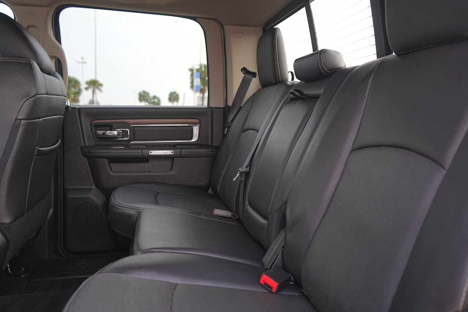 Used 2016 RAM 1500 Laramie w/ Convenience Group AWD/4WD image 14