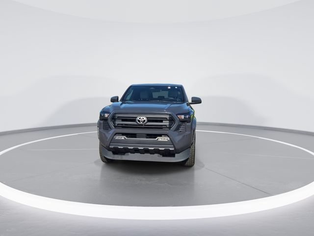 Used 2024 Toyota Tacoma SR5 AWD/4WD image 3