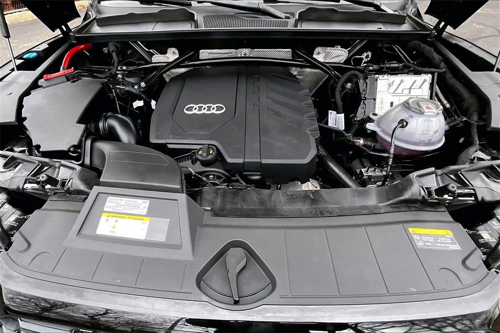Used 2025 Audi Q5 2.0T Premium w/ Convenience Plus Package image 30