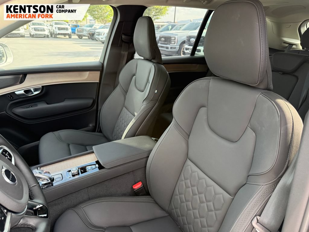 Used 2026 Volvo XC90 B6 Plus AWD/4WD image 25