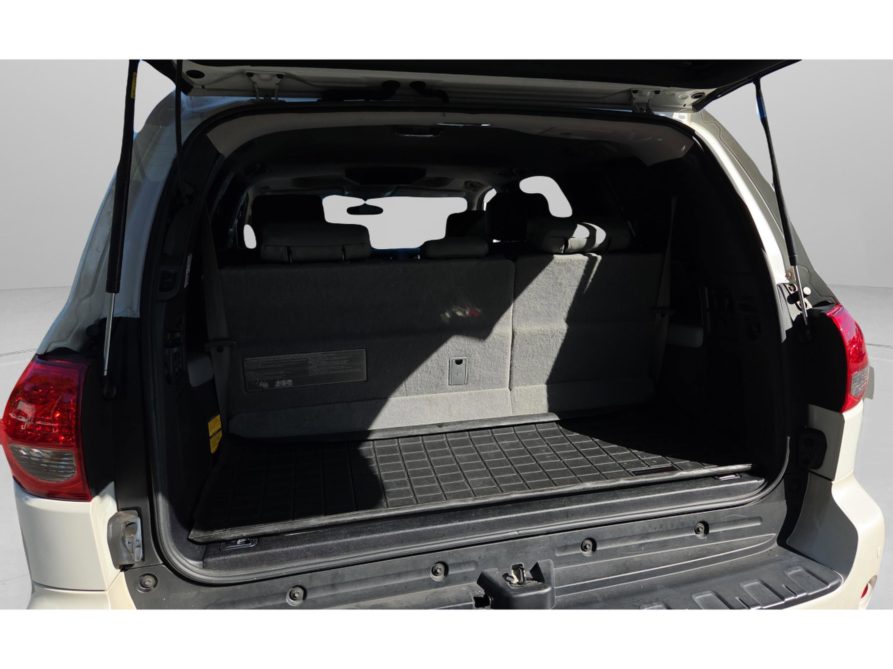 Used 2017 Toyota Sequoia Platinum image 14