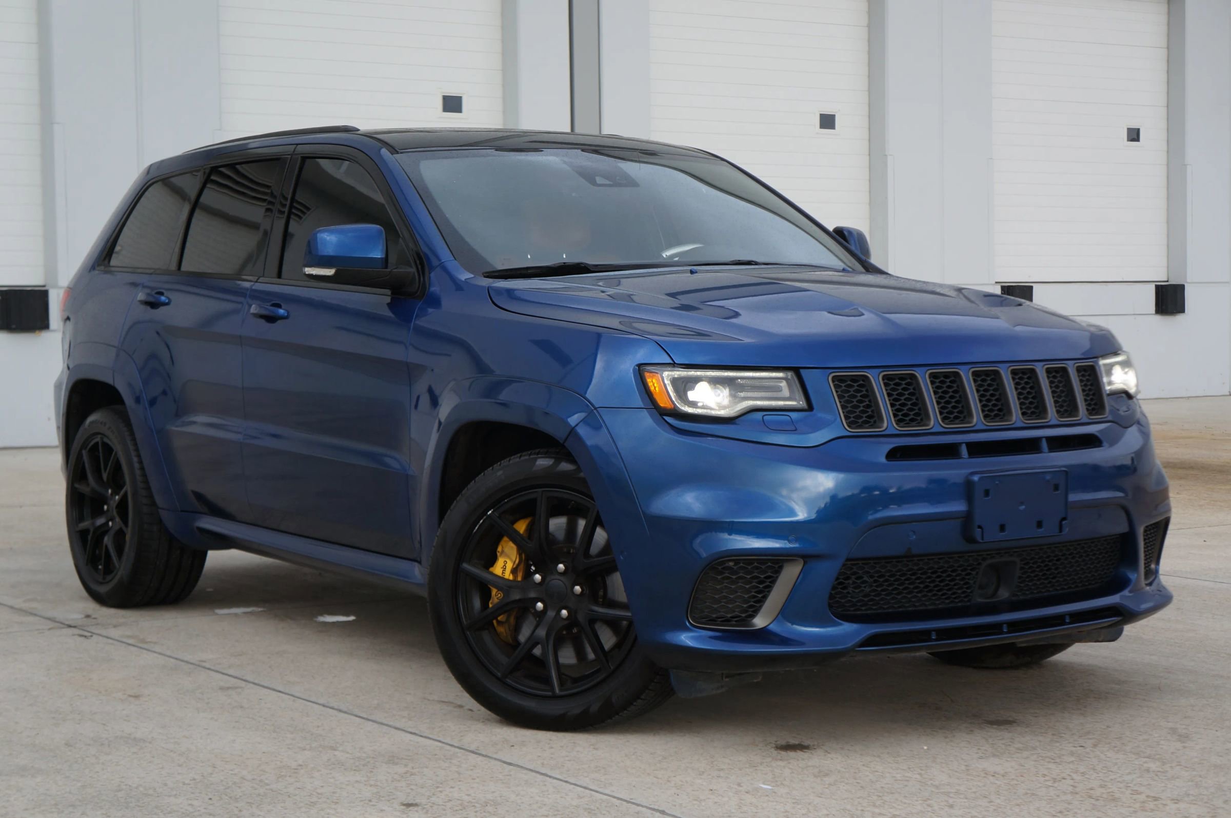 Used 2018 Jeep Grand Cherokee Trackhawk w/ Trailer Tow Group IV image 2