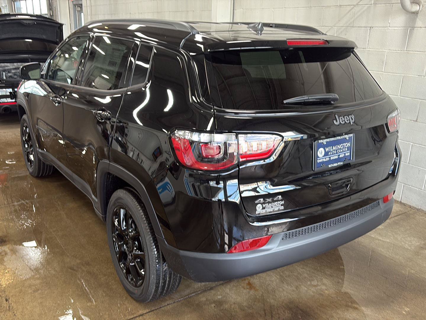 New 2026 Jeep Compass Latitude AWD/4WD image 37