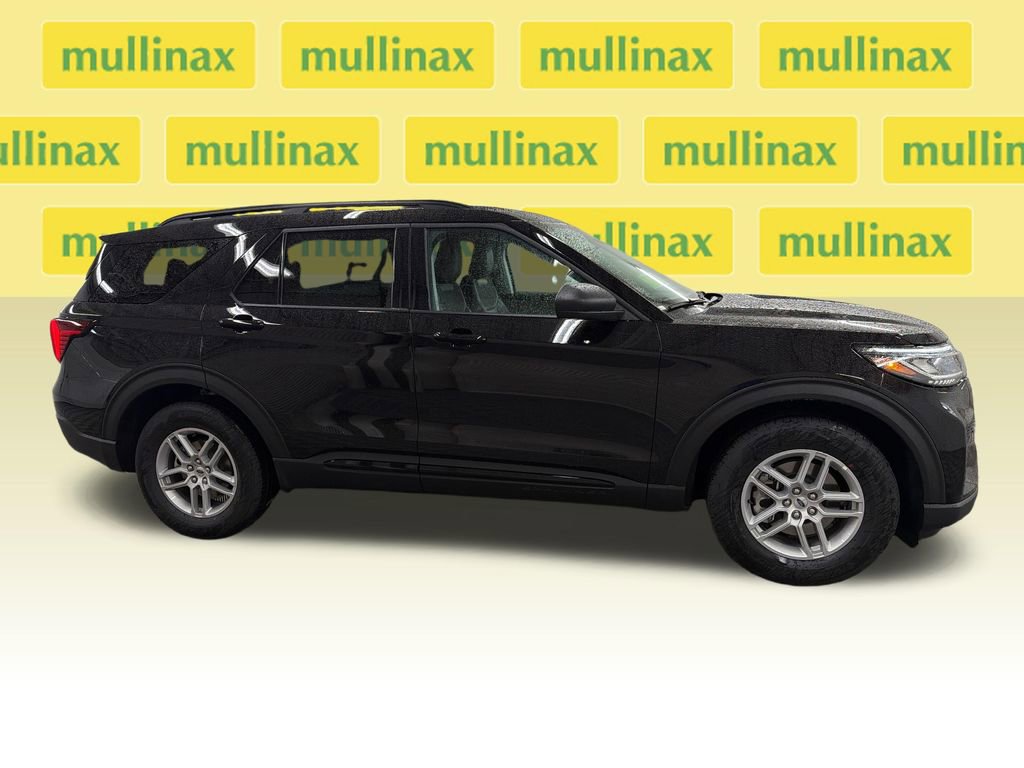 New 2026 Ford Explorer Active RWD image 2