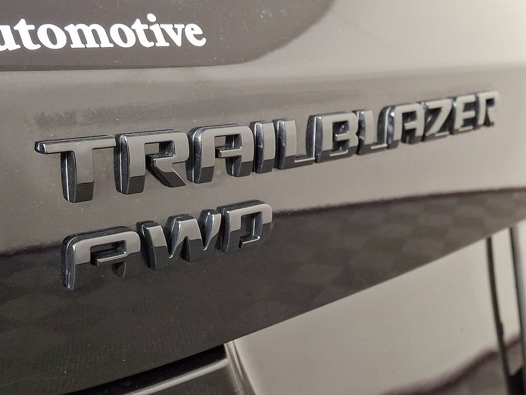Used 2022 Chevrolet TrailBlazer RS AWD/4WD image 29