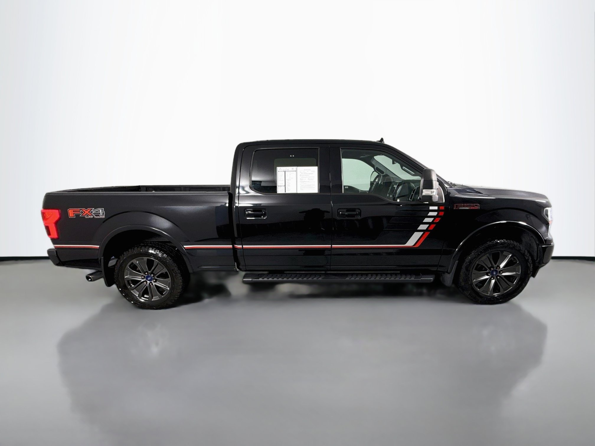Used 2018 Ford F150 Lariat w/ Equipment Group 502A Luxury AWD/4WD image 8