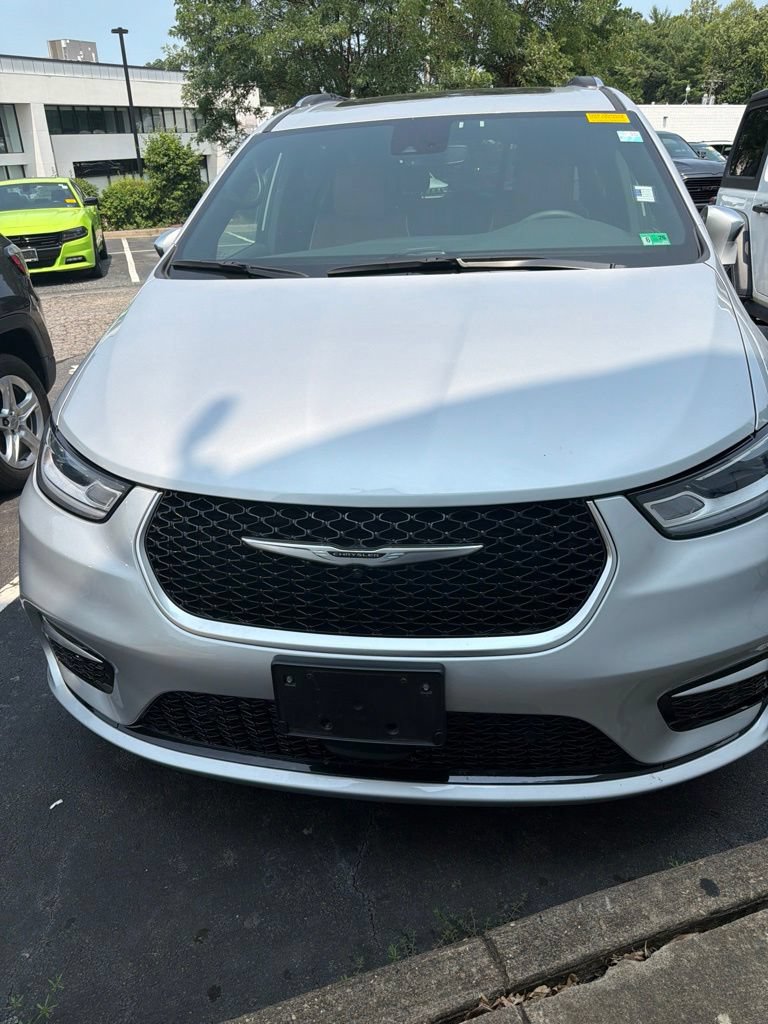 Used 2024 Chrysler Pacifica Pinnacle FWD 360° Tour