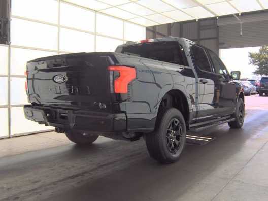 Used 2025 Ford F150 Lightning XLT AWD/4WD image 3