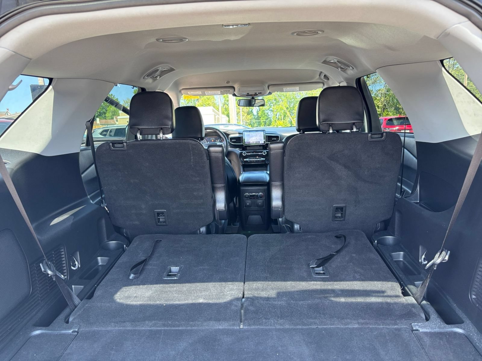 Used 2024 Ford Explorer Limited RWD image 30