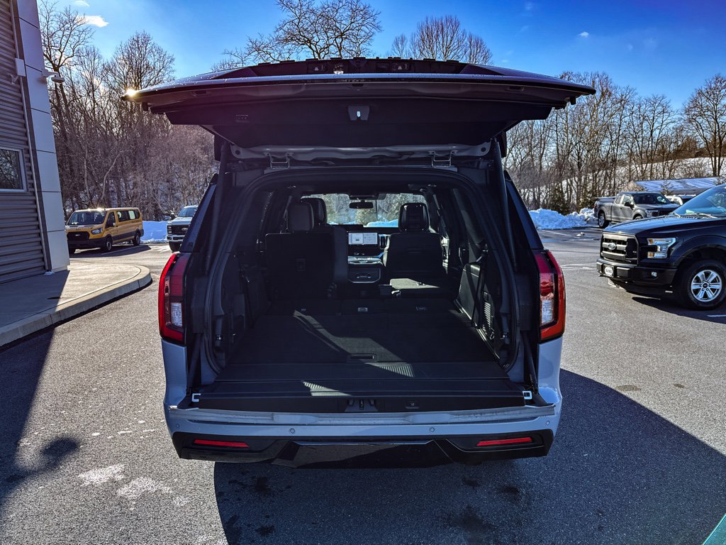 New 2026 Ford Expedition Platinum w/ Stealth Performance Package image 7