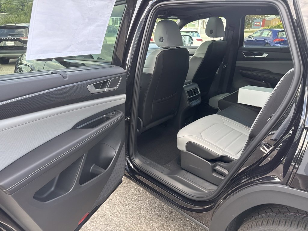 New 2026 Volkswagen Atlas Cross Sport SEL R-Line image 26