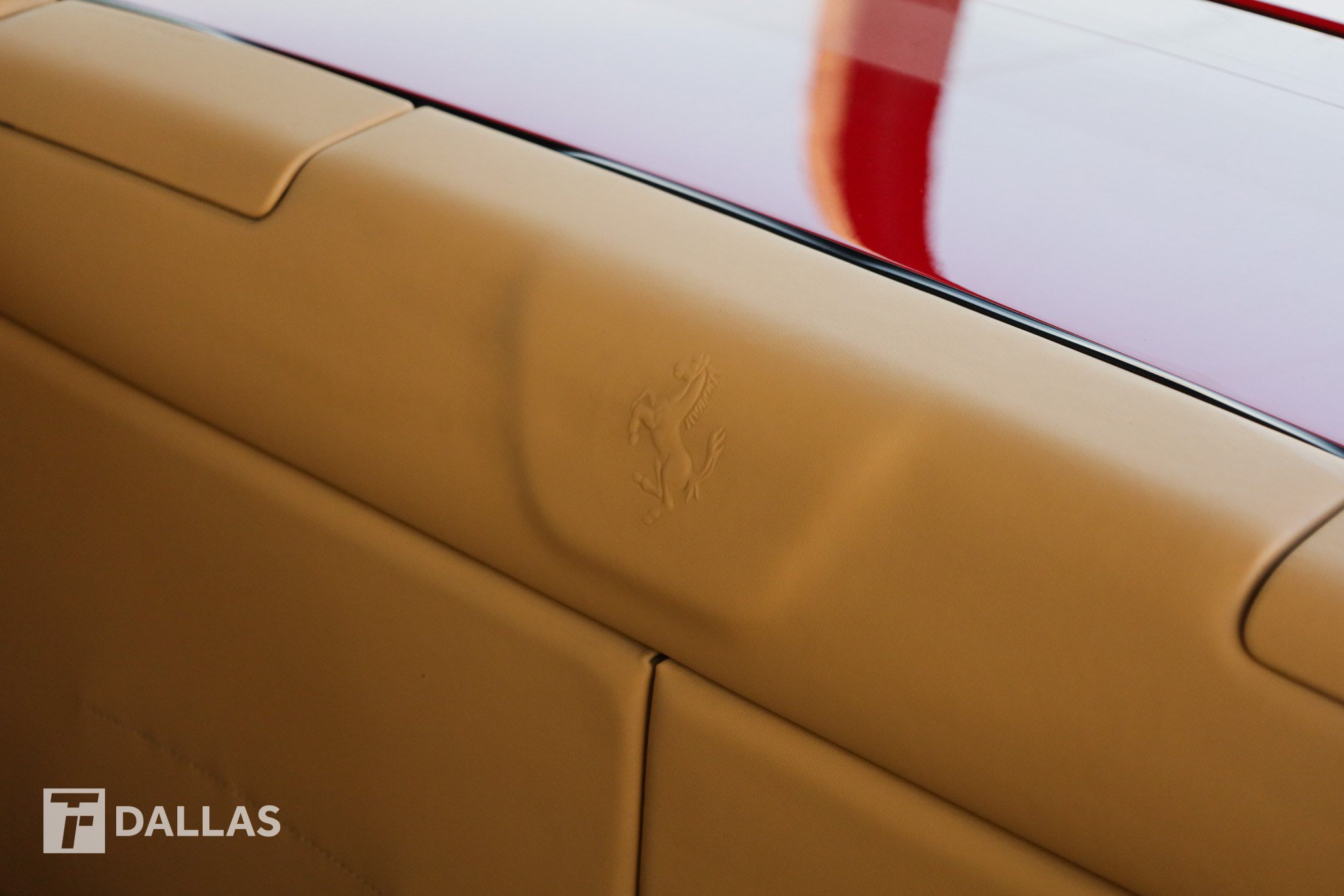 Used 2010 Ferrari California RWD image 34