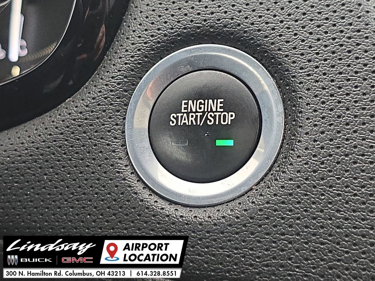 Used 2018 Cadillac XT5 Luxury w/ Driver Awareness Package image 17