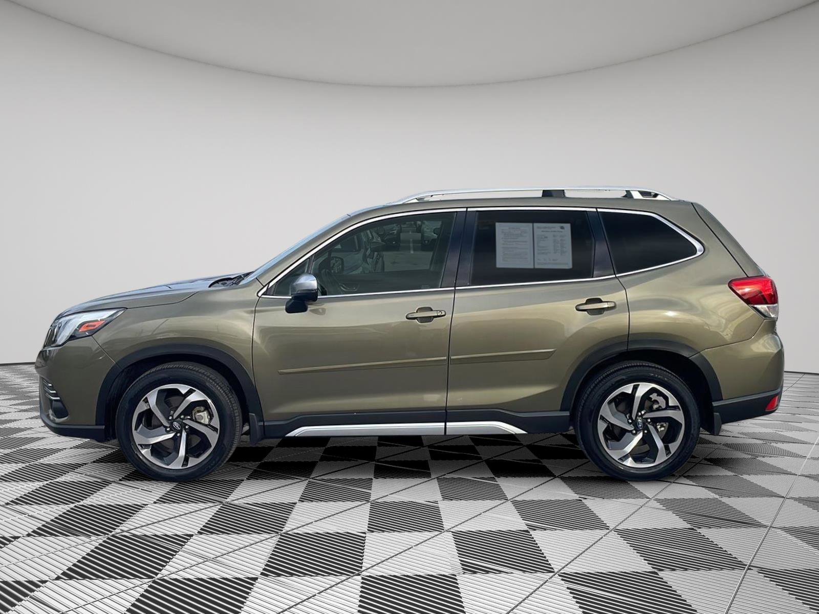 Certified 2024 Subaru Forester Touring w/ Pop Package 2 image 10