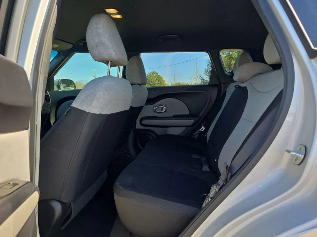 Used 2014 Kia Soul image 36