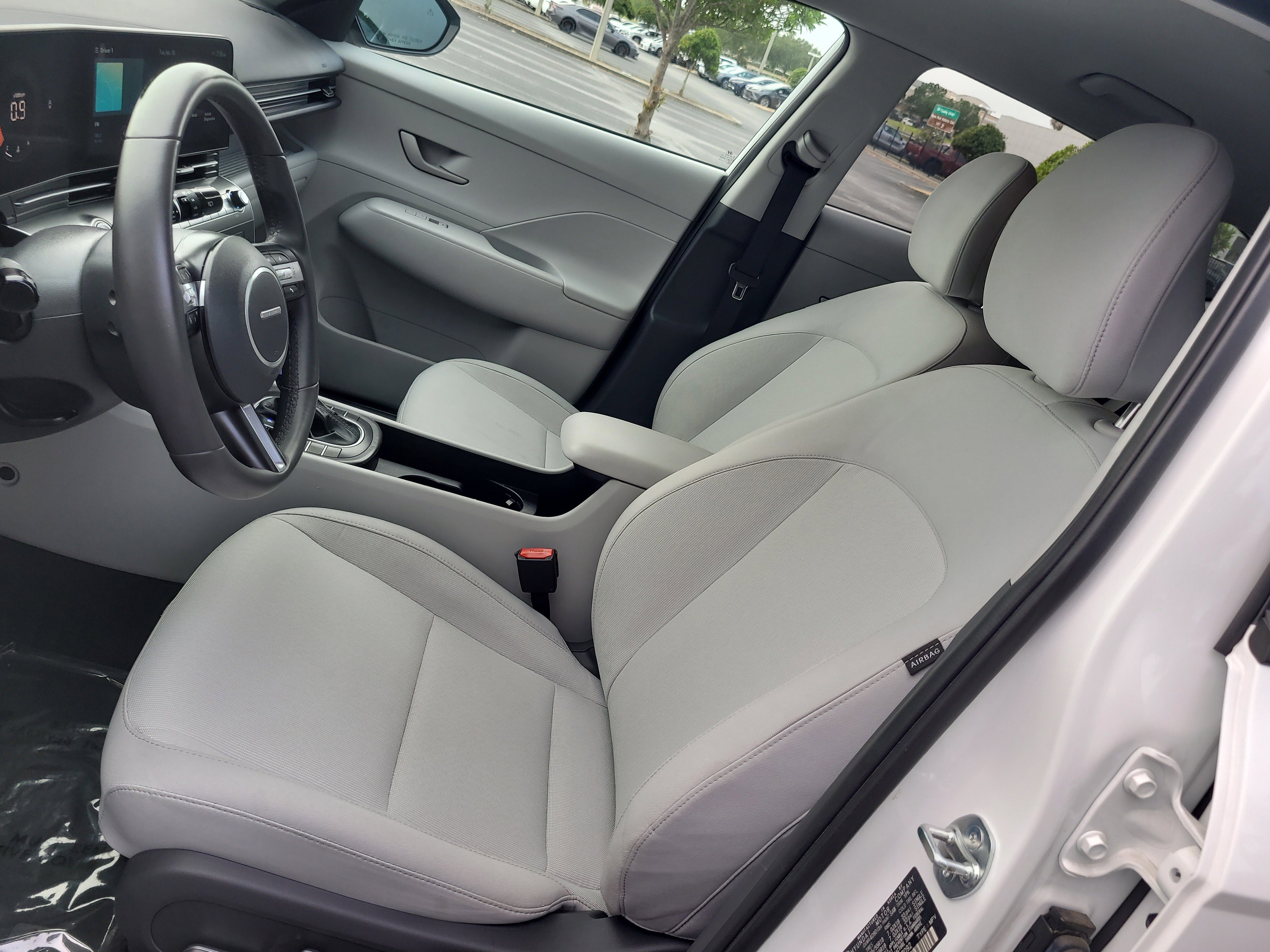 Used 2025 Hyundai Kona SEL FWD image 20