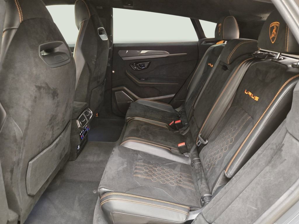 Used 2023 Lamborghini Urus Performante image 19