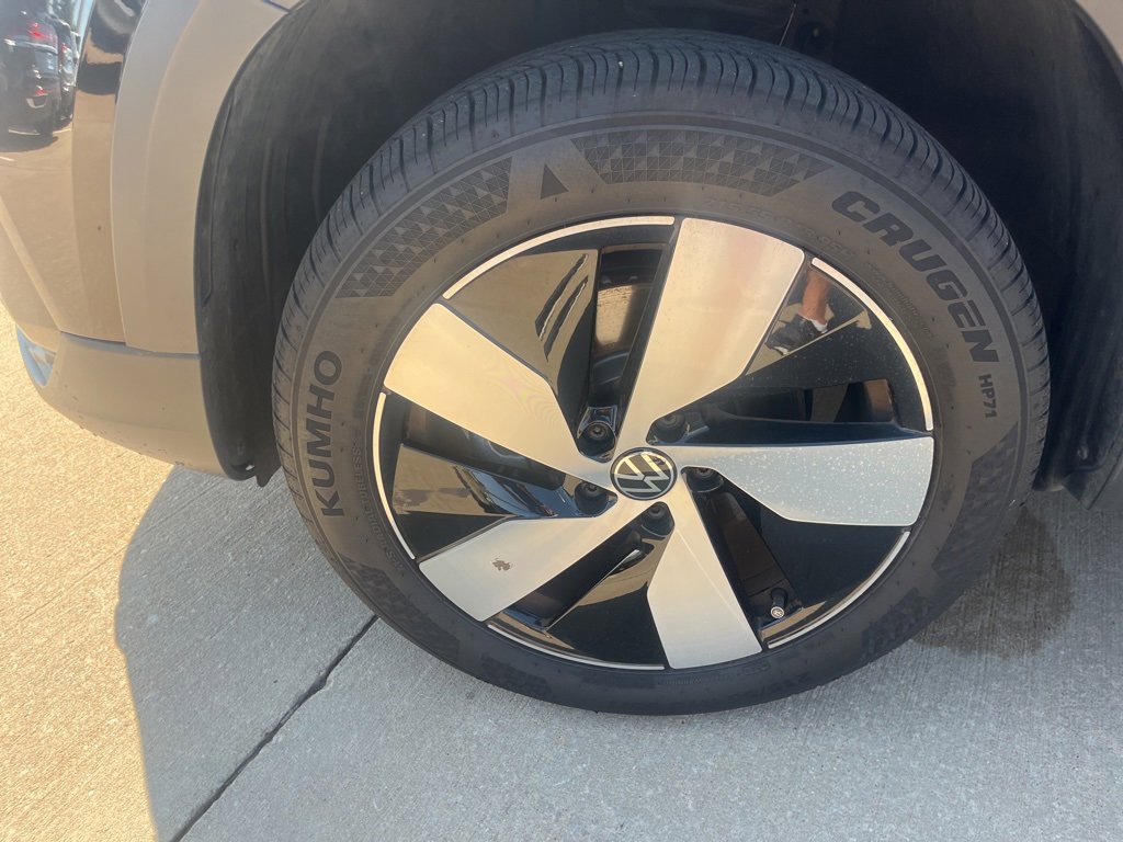 Used 2024 Volkswagen Taos S image 19