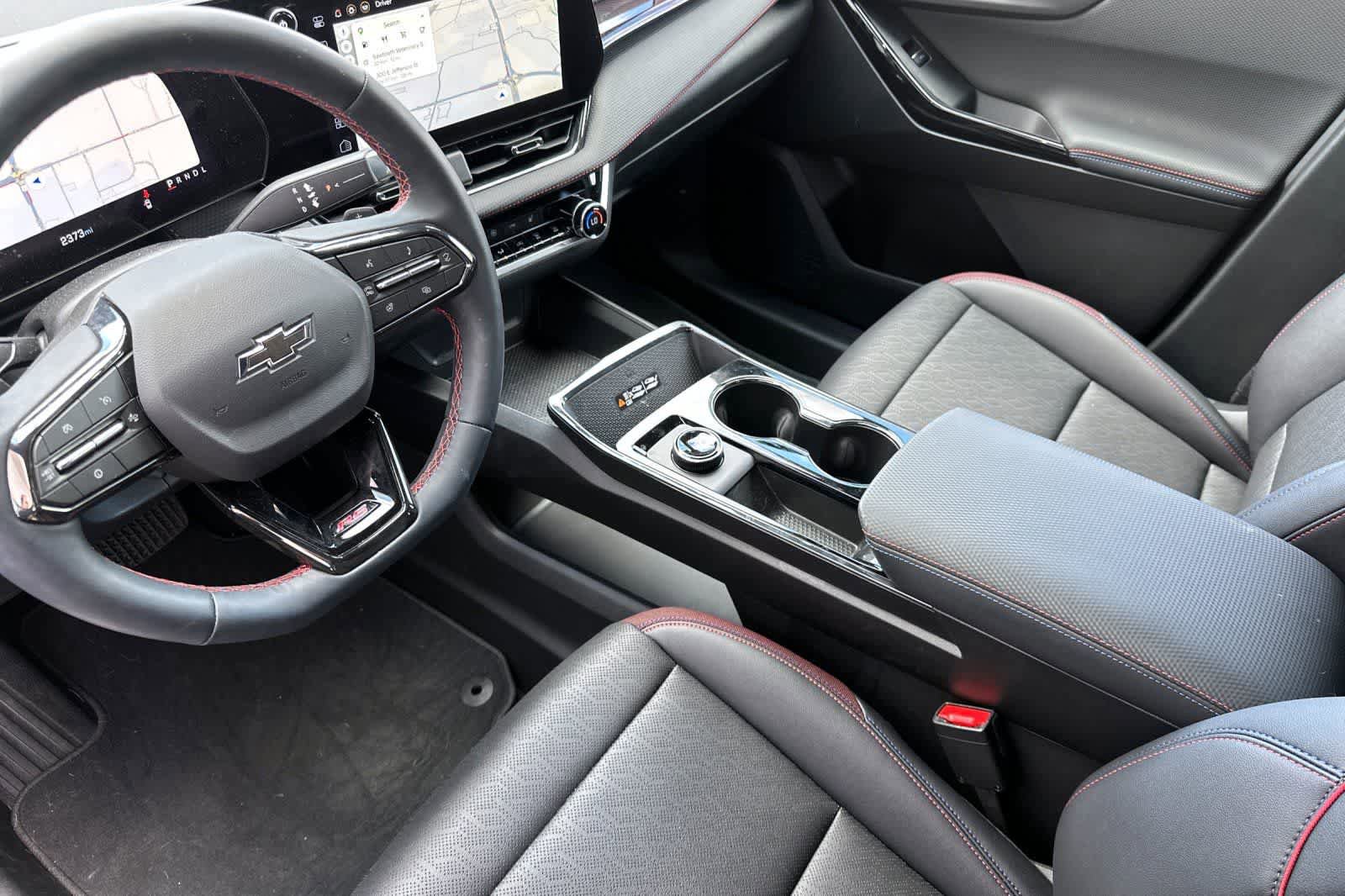 Used 2026 Chevrolet Equinox RS image 11