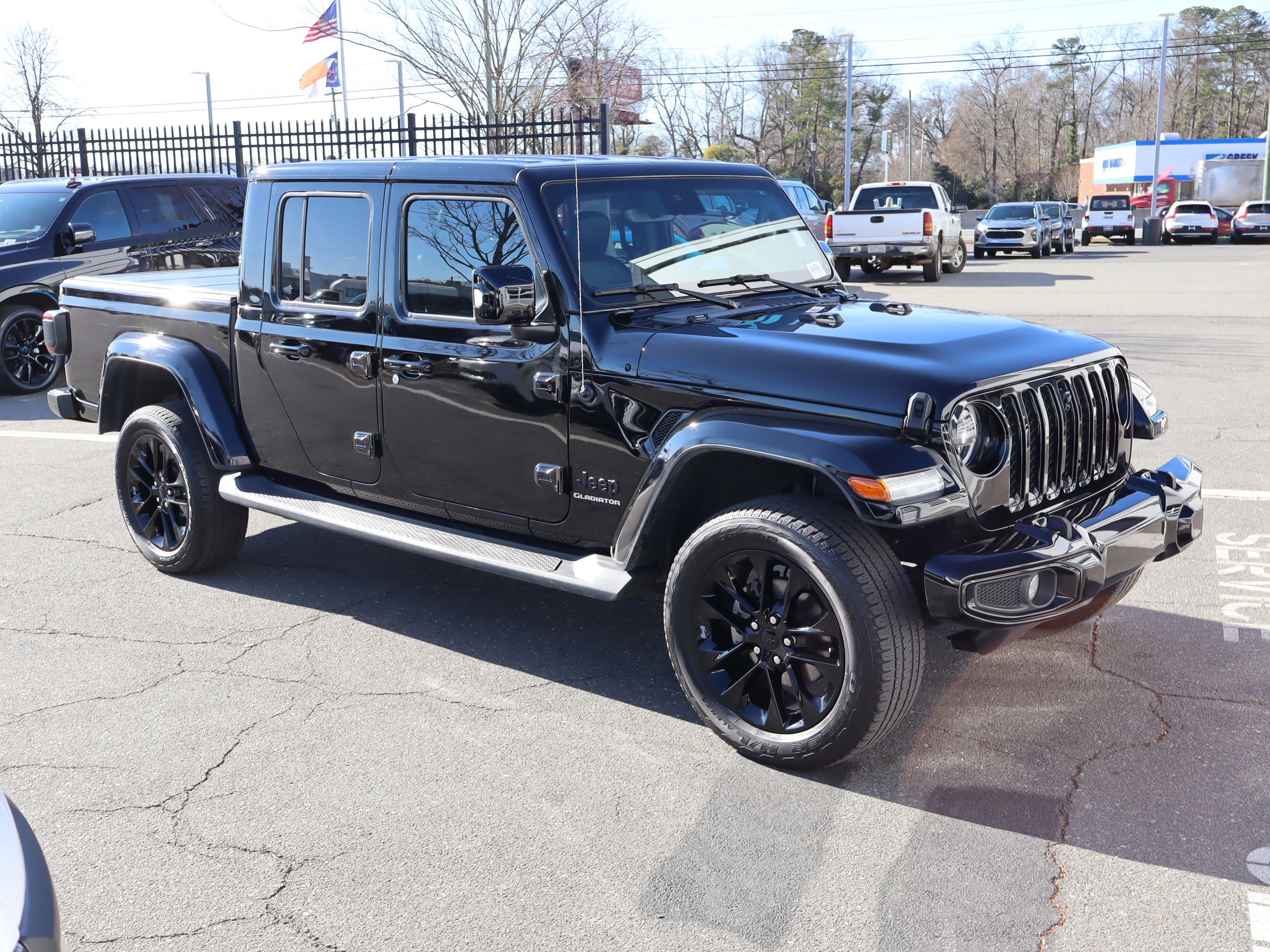 Used 2022 Jeep Gladiator Overland video 2