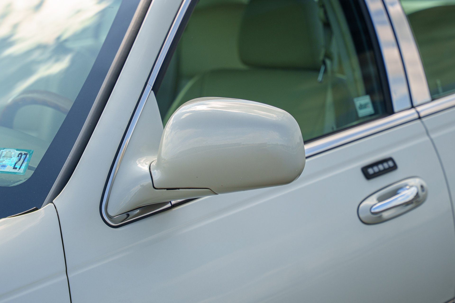 Used 2004 Lincoln Town Car Ultimate RWD image 24