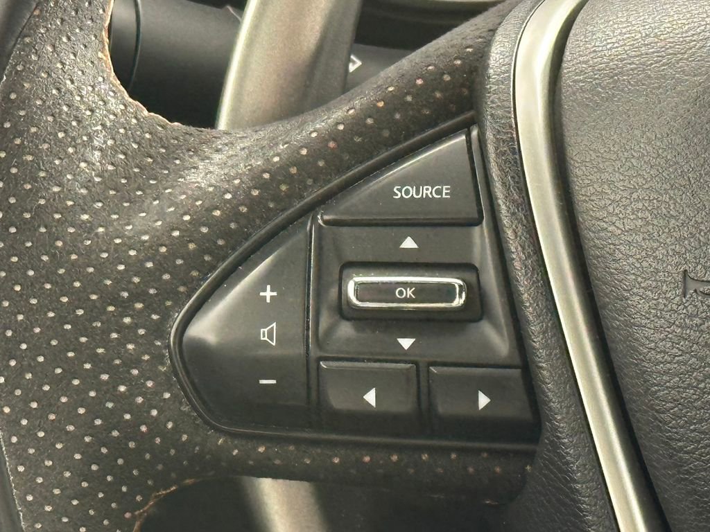 Used 2020 Nissan Maxima SR w/ Sport Mat Group FWD image 31