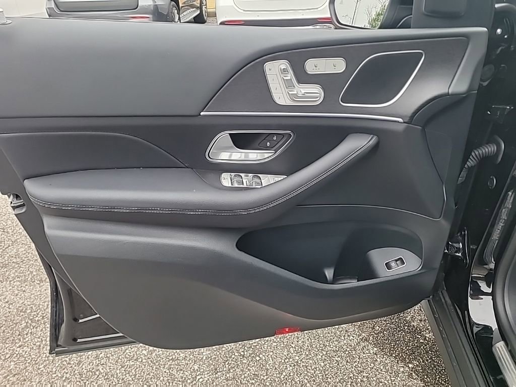 Used 2025 Mercedes-Benz GLE 350 4MATIC image 18