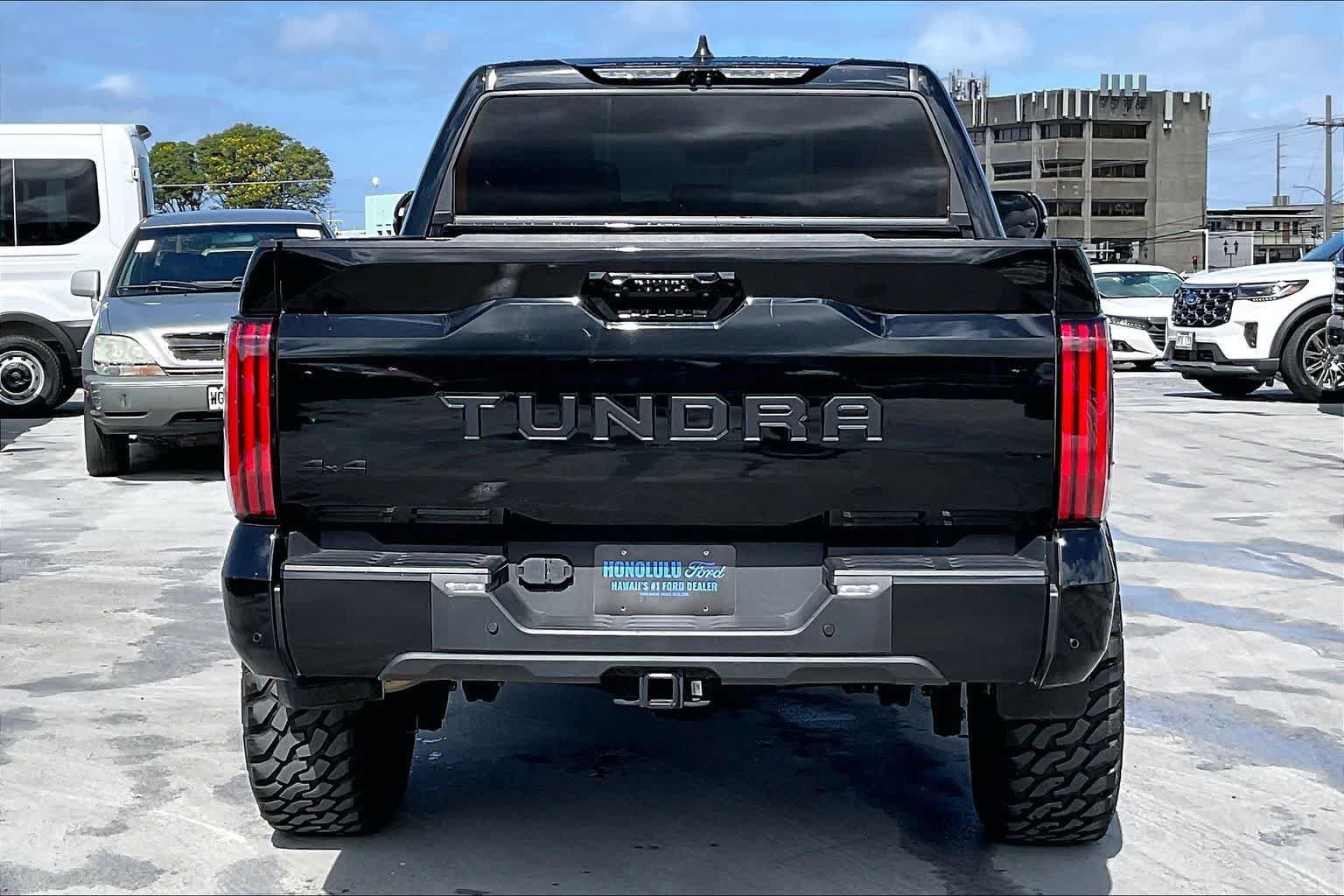 Used 2024 Toyota Tundra Platinum w/ TRD Off-Road Package AWD/4WD image 5