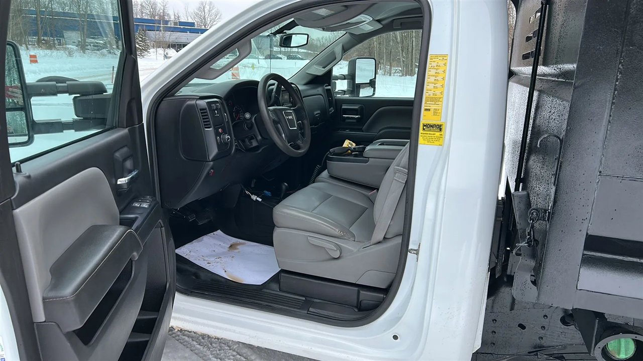 Used 2015 GMC Sierra 3500 4x4 Regular Cab w/ Sierra Convenience Package image 33