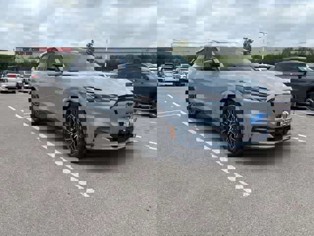 Used 2025 Ford Mustang Mach-E Premium image 7