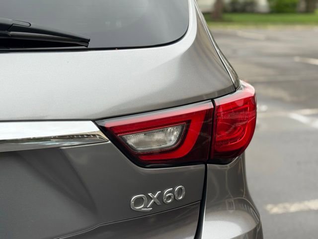 Used 2019 INFINITI QX60 Luxe w/ Sensory Package AWD/4WD image 18