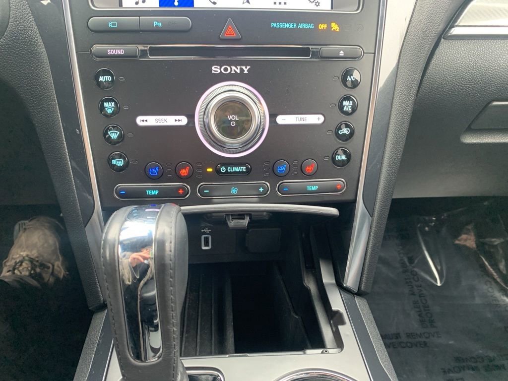 Used 2018 Ford Explorer Sport w/ Equipment Group 401A image 24
