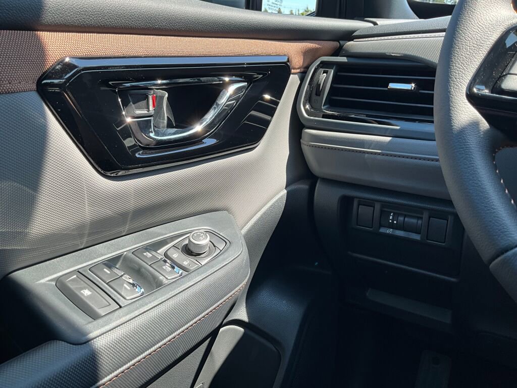 Used 2025 Subaru Forester Sport image 23
